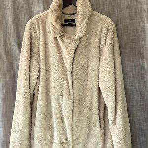 Beautiful preloved cream faux fur